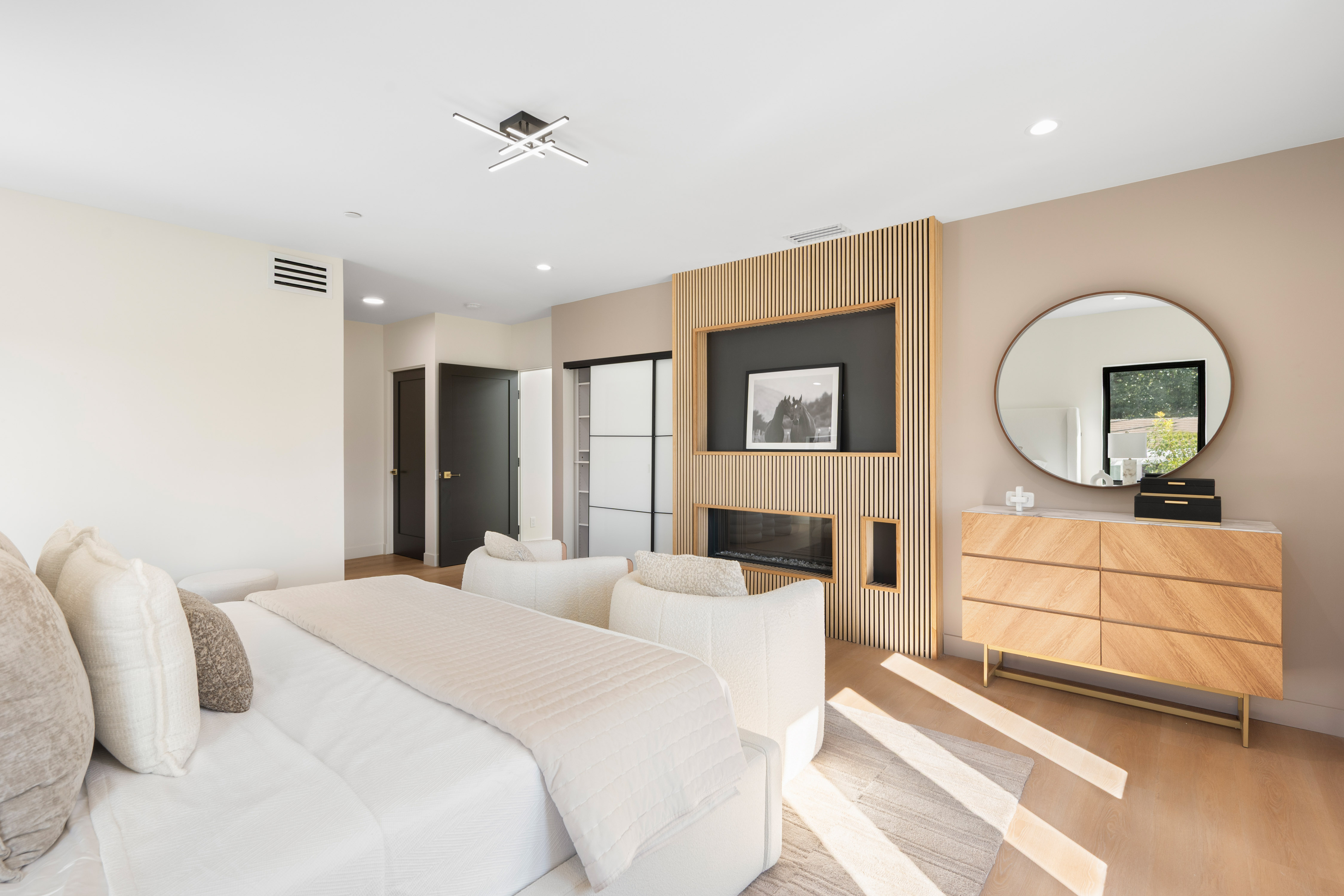 North Hollywood - Thumbnail 9